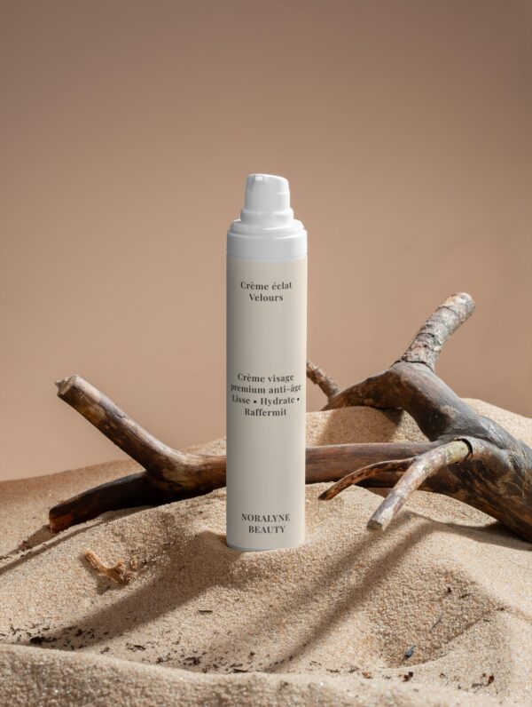 ZeU9XvX5RKxhcuTG1SsKu4-v4vpSVJ65.jpg Crème visage de jour anti-âge